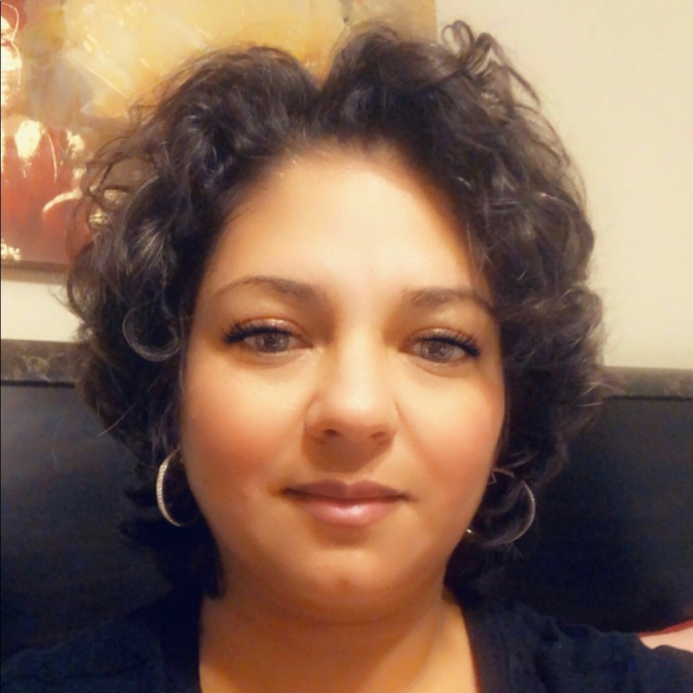 Meet your Posher, Eliana